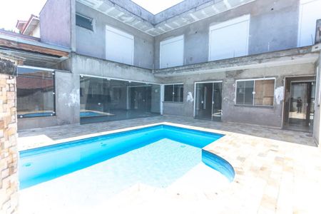 Casa à venda com 580m², 7 quartos e sem vagaPiscina