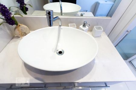 Apartamento à venda com 42m², 1 quarto e 1 vagaBanheiro - Torneira