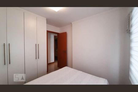 Apartamento para alugar com 83m², 3 quartos e 2 vagasQuarto 2 