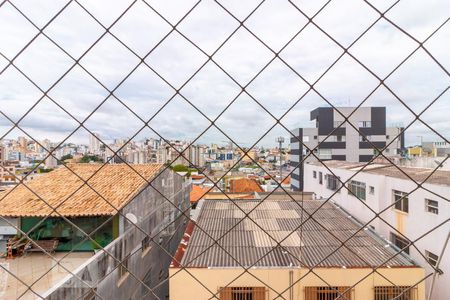 Vista da Suíte de apartamento para alugar com 3 quartos, 81m² em Prado, Belo Horizonte