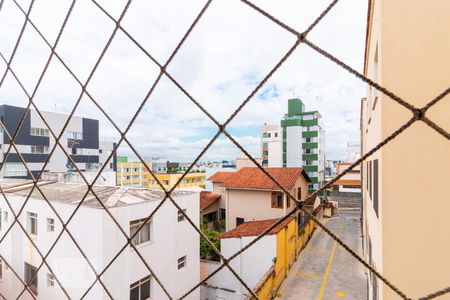 Vista da Sala de apartamento para alugar com 3 quartos, 81m² em Prado, Belo Horizonte