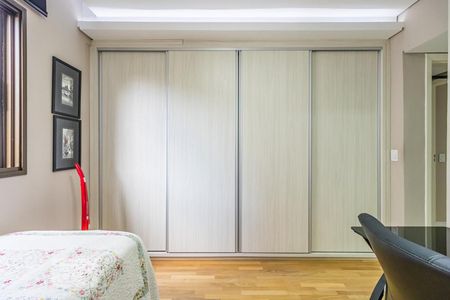 Apartamento à venda com 120m², 2 quartos e 2 vagasSuíte 2