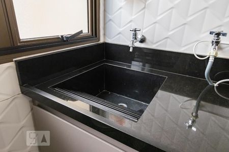 Apartamento à venda com 120m², 2 quartos e 2 vagasDetalhe da Área de Serviço