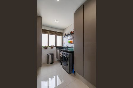 Apartamento à venda com 120m², 2 quartos e 2 vagasÁrea de Serviço