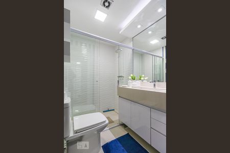 Apartamento à venda com 120m², 2 quartos e 2 vagasBanheiro da Suíte 1