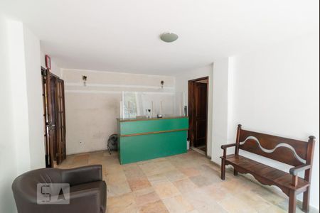 Apartamento à venda com 70m², 2 quartos e sem vagaHall