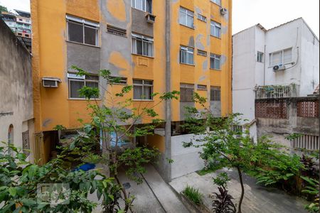 Vista do Quarto 1 de apartamento para alugar com 2 quartos, 70m² em Rio Comprido, Rio de Janeiro