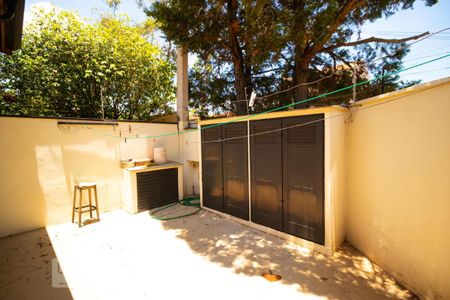 Casa à venda com 170m², 3 quartos e 3 vagas Casa à venda com 170m², 3 quartos e 3 vagasÁrea de Serviço