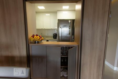 Apartamento à venda com 102m², 3 quartos e 2 vagasCozinha Americana - detalhe