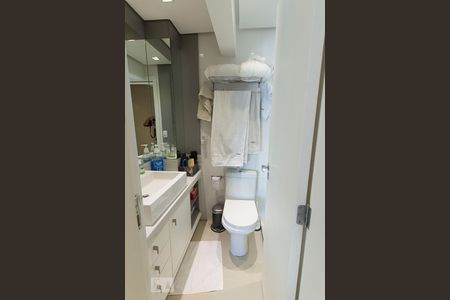 Apartamento à venda com 102m², 3 quartos e 2 vagasBanheiro da Suíte