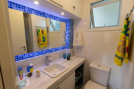 Apartamento à venda com 102m², 3 quartos e 2 vagasBanheiro