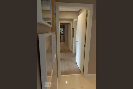 Apartamento à venda com 102m², 3 quartos e 2 vagasCorredor