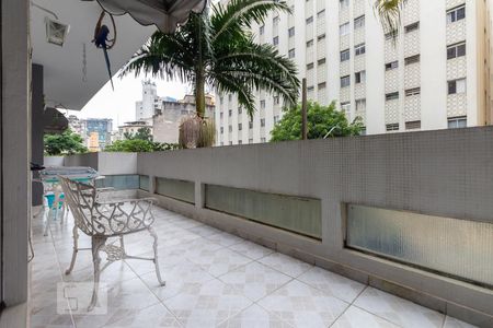Apartamento à venda com 240m², 4 quartos e 1 vagaVaranda