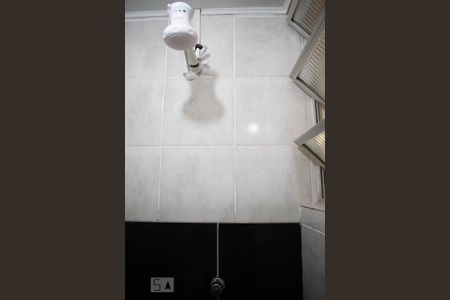 Casa para alugar com 288m², 6 quartos e 2 vagasBanheiro de Serviço