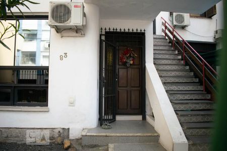 Casa para alugar com 288m², 6 quartos e 2 vagasFachada