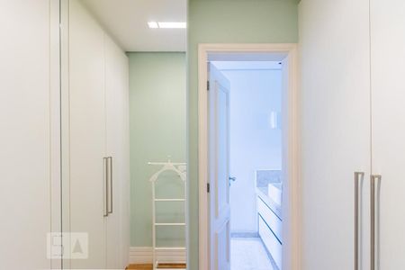 Apartamento à venda com 265m², 3 quartos e 5 vagasCloset da Suíte 1