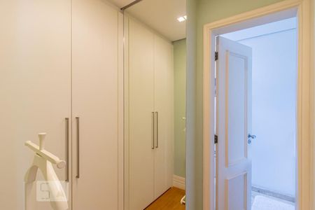 Apartamento à venda com 265m², 3 quartos e 5 vagasCloset da Suíte 1