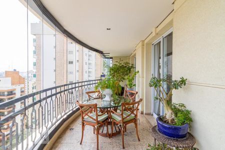 Apartamento à venda com 265m², 3 quartos e 5 vagasVaranda 