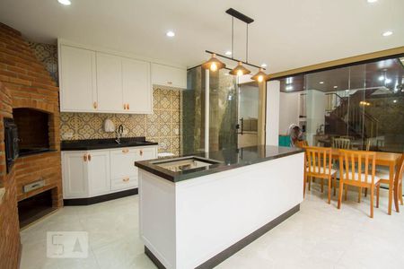 Casa à venda com 300m², 3 quartos e 4 vagasCozinha 2 Espaço gourmet
