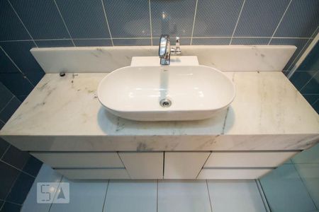 Casa à venda com 300m², 3 quartos e 4 vagasBanheiro da Suíte 3