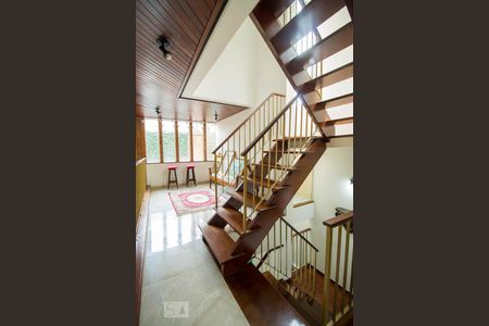 Escada de casa à venda com 3 quartos, 300m² em Jardim Vila Mariana, São Paulo