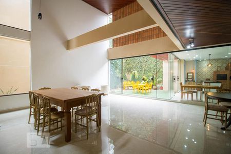 Sala de casa à venda com 3 quartos, 300m² em Jardim Vila Mariana, São Paulo