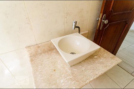 Casa à venda com 280m², 3 quartos e 2 vagasLavabo