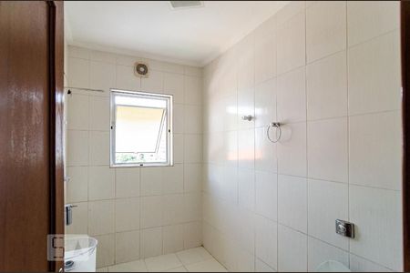 Casa à venda com 280m², 3 quartos e 2 vagasBanheiro Social