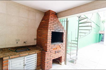 Casa à venda com 280m², 3 quartos e 2 vagasChurrasqueira