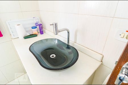 Casa à venda com 280m², 3 quartos e 2 vagasBanheiro da Suíte