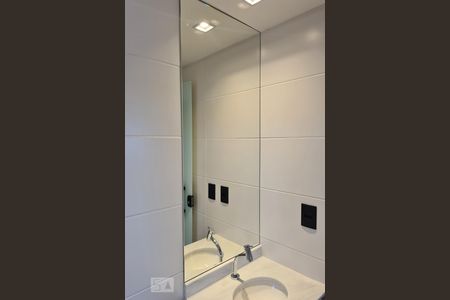 Studio para alugar com 52m², 1 quarto e 1 vagaDetalhe Banheiro