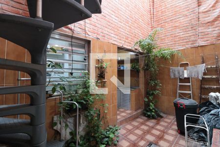 Casa à venda com 182m², 3 quartos e 2 vagasQuintal