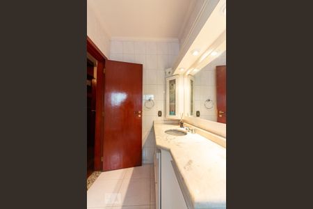 Casa à venda com 400m², 4 quartos e 6 vagas Casa à venda com 400m², 4 quartos e 6 vagasBanheiro da Suíte 3