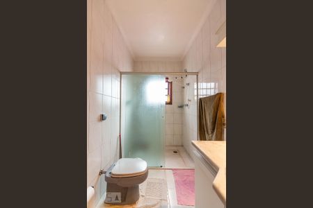 Casa à venda com 400m², 4 quartos e 6 vagas Casa à venda com 400m², 4 quartos e 6 vagasBanheiro da Suíte 2