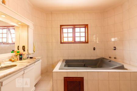 Casa à venda com 400m², 4 quartos e 6 vagas Casa à venda com 400m², 4 quartos e 6 vagasBanheiro da Suíte 1