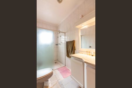 Casa à venda com 400m², 4 quartos e 6 vagas Casa à venda com 400m², 4 quartos e 6 vagasBanheiro da Suíte 2