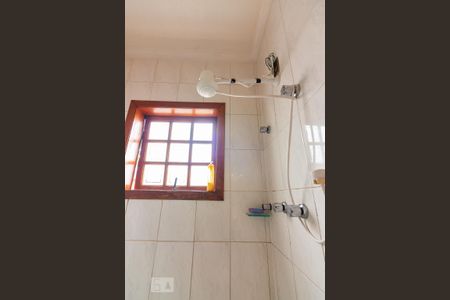 Casa à venda com 400m², 4 quartos e 6 vagas Casa à venda com 400m², 4 quartos e 6 vagasBanheiro da Suíte 2