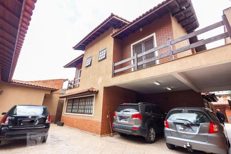 Casa à venda com 400m², 4 quartos e 6 vagas Casa à venda com 400m², 4 quartos e 6 vagasGaragem
