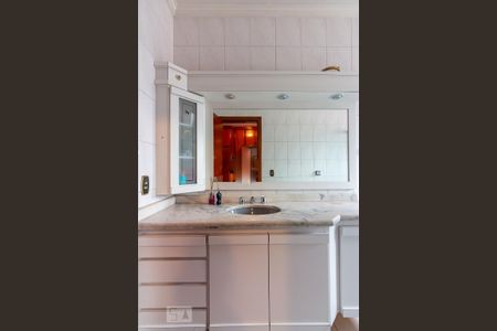 Casa à venda com 400m², 4 quartos e 6 vagas Casa à venda com 400m², 4 quartos e 6 vagasBanheiro da Suíte 3