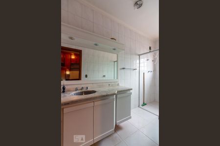 Casa à venda com 400m², 4 quartos e 6 vagas Casa à venda com 400m², 4 quartos e 6 vagasBanheiro da Suíte 3