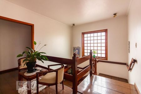 Casa à venda com 400m², 4 quartos e 6 vagas Casa à venda com 400m², 4 quartos e 6 vagasHall