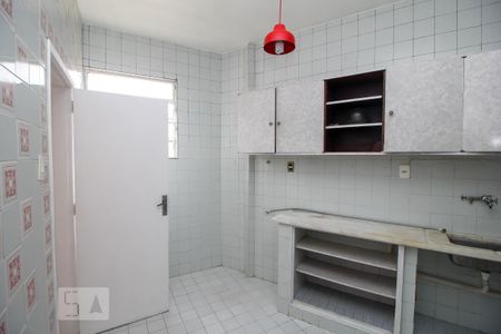 Apartamento para alugar com 120m², 3 quartos e sem vaga Apartamento para alugar com 120m², 3 quartos e sem vagaCozinha - Armários