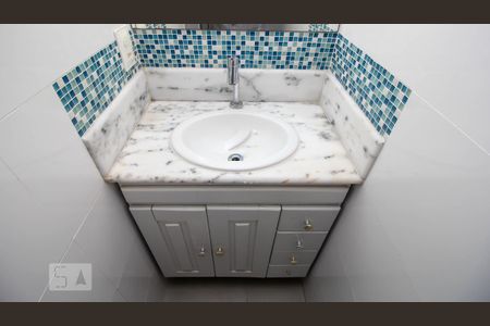 Apartamento para alugar com 120m², 3 quartos e sem vaga Apartamento para alugar com 120m², 3 quartos e sem vagaBanheiro Social