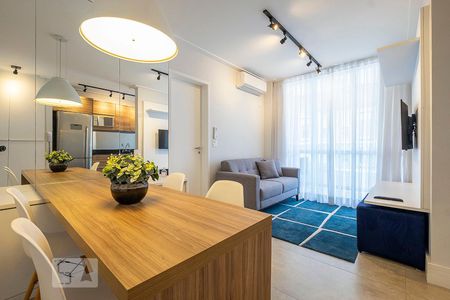 Sala de apartamento à venda com 1 quarto, 48m² em Pinheiros, São Paulo