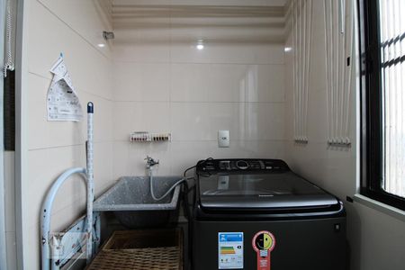 Apartamento para alugar com 50m², 2 quartos e 1 vaga Apartamento para alugar com 50m², 2 quartos e 1 vagaÁrea de Serviço