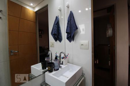 Apartamento para alugar com 50m², 2 quartos e 1 vaga Apartamento para alugar com 50m², 2 quartos e 1 vagaBanheiro