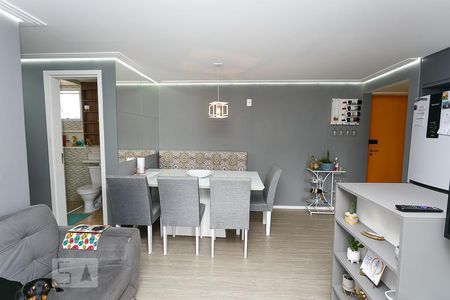 Sala de apartamento para alugar com 2 quartos, 56m² em Parque Assunção, Taboão da Serra