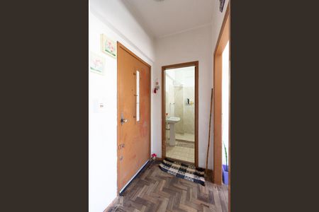 Hall de Entrada de apartamento à venda com 1 quarto, 30m² em Floresta, Porto Alegre