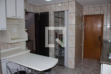 Apartamento à venda com 118m², 3 quartos e 1 vagaCozinha