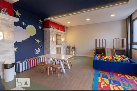Apartamento à venda com 70m², 2 quartos e 1 vagaÁrea comum